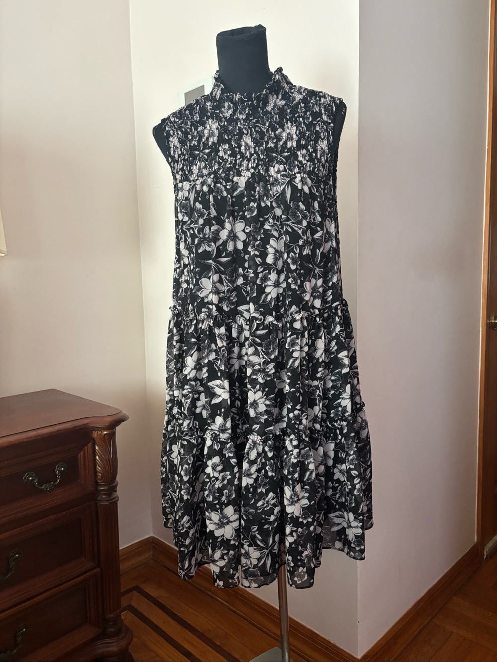 The Just Taylor Black Taupe Floral Smocked Mock Neck Chiffon Swing Dress size 14